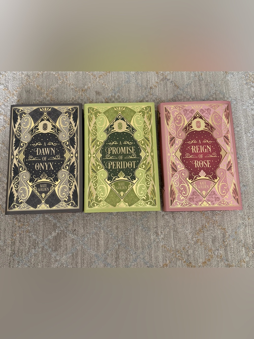 *SIGNED* Fairyloot - The Sacred Stones Trilogy